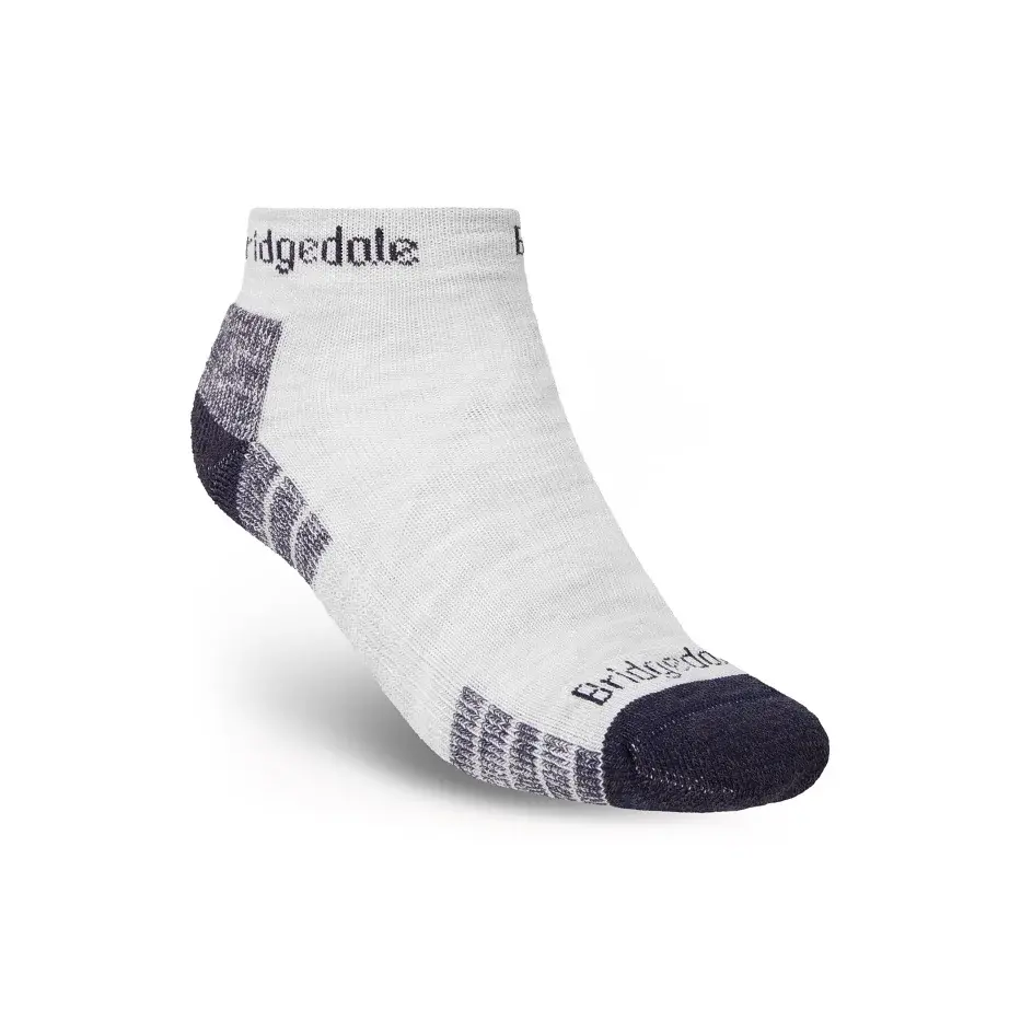 Pánske ponožky Bridgedale Hike Lightweight Performance Ankle Silver/Navy